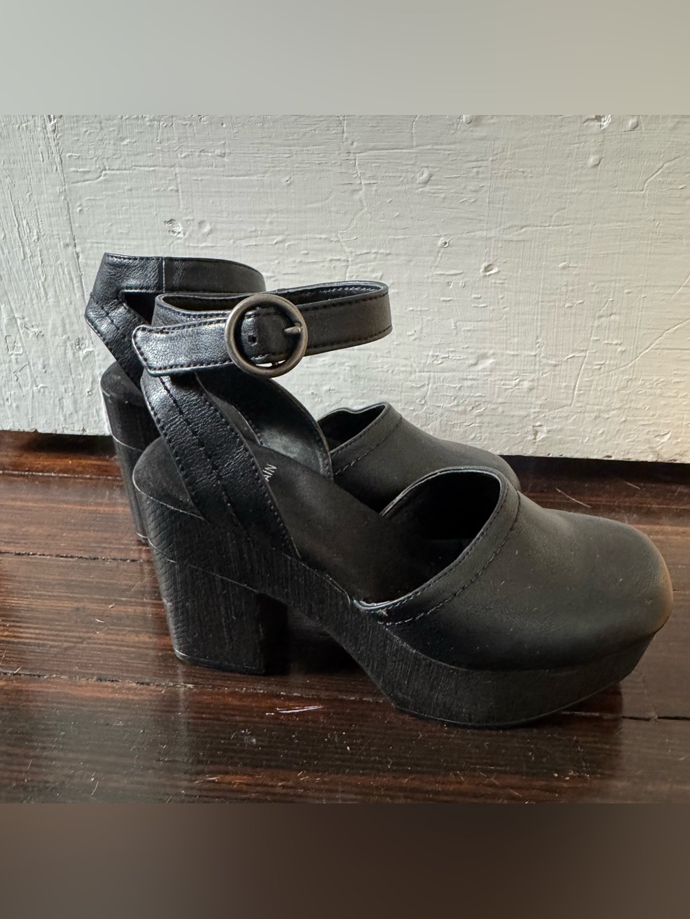 Black clog heels